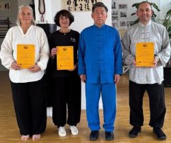 erfolgreiche Zertifizierungsprüfungen bei Grossmeister Chen Xiaowang in Biel / Examens de certification réussis auprès du Maître Chen Xiaowang à Bienne